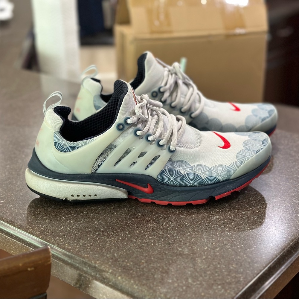 Nike Air Presto Olympic Edition, Men’s size 10